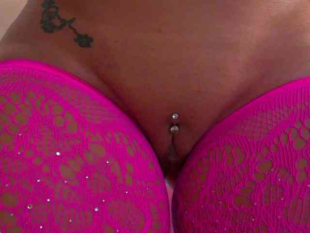 Foxxxy-MILF webcam