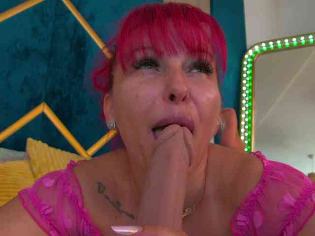 Foxxxy-MILF