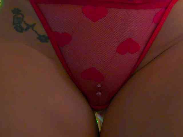 Model: Foxxxy-MILF