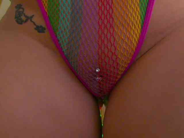 Model: Foxxxy-MILF