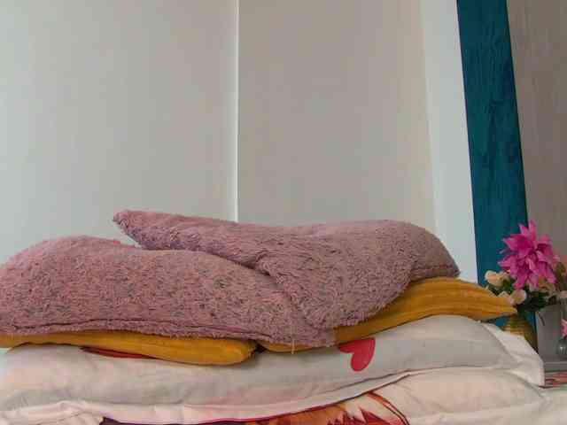 Foxxxy-MILF webcam