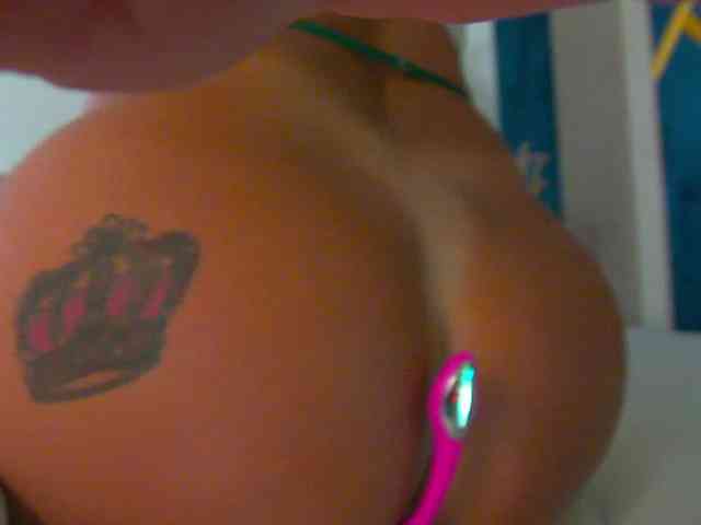 Model: Foxxxy-MILF