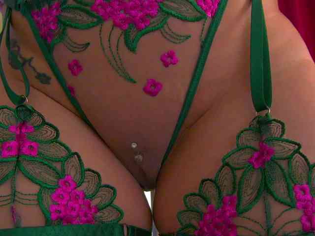 Foxxxy-MILF