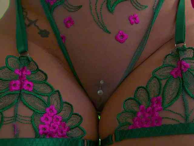 Foxxxy-MILF