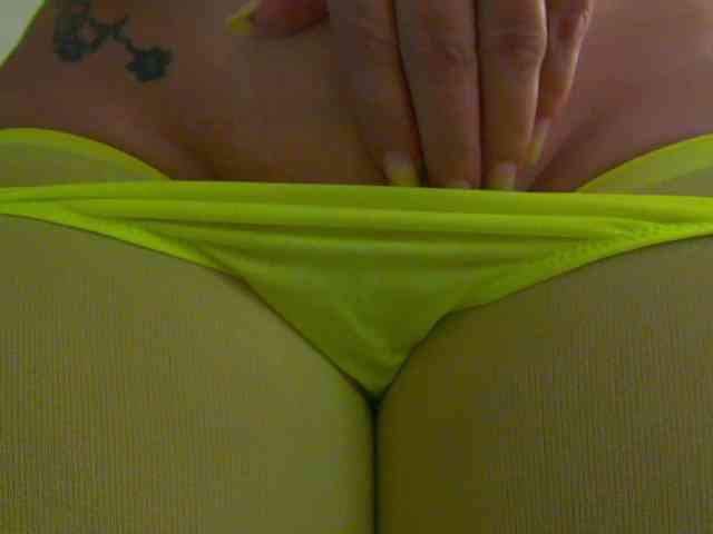 Model: Foxxxy-MILF