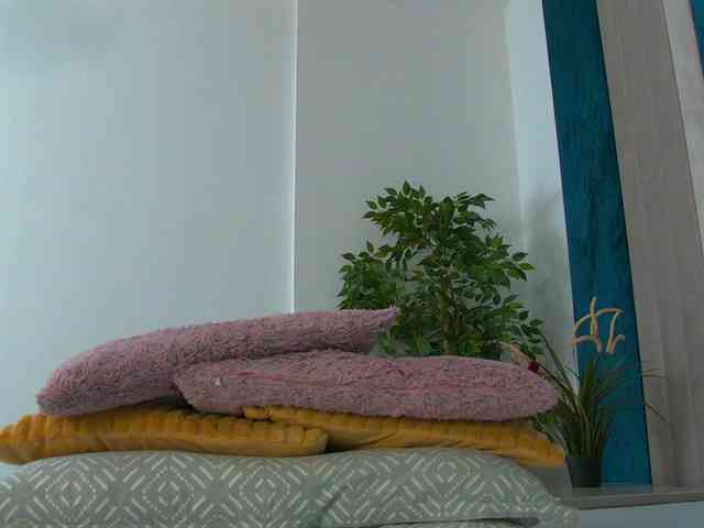 Foxxxy-MILF webcam