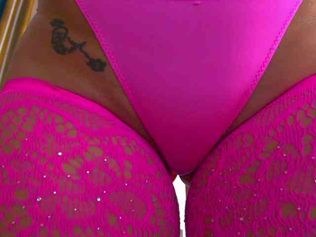 Foxxxy-MILF