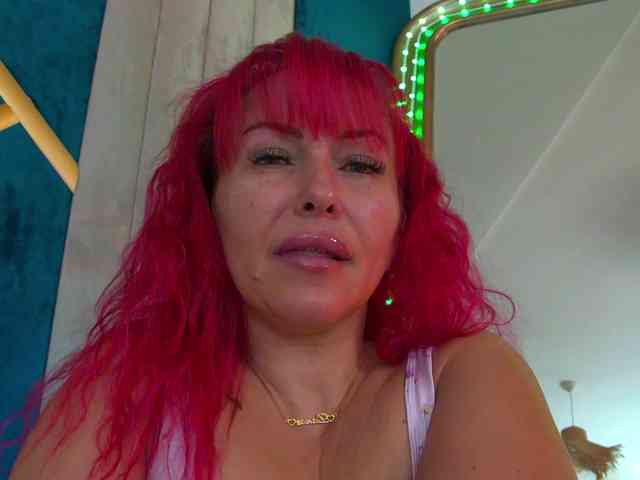 Model: Foxxxy-MILF