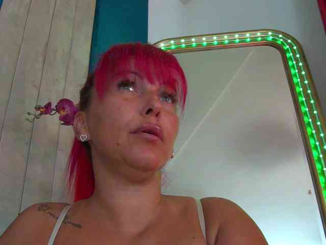 Foxxxy-MILF webcam