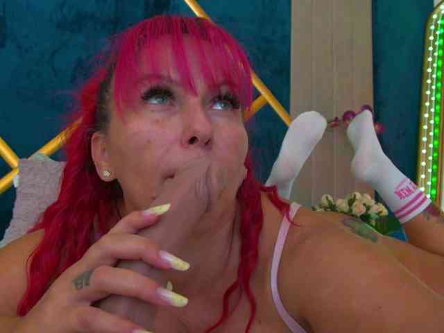 Foxxxy-MILF webcam