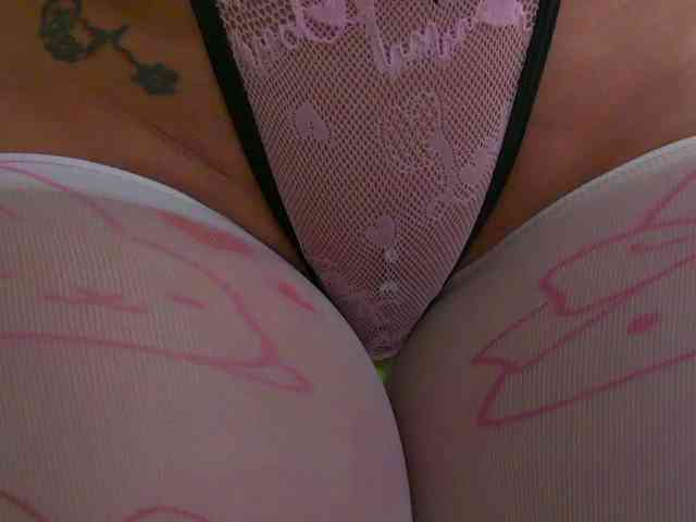 Model: Foxxxy-MILF