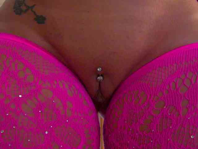 Foxxxy-MILF webcam