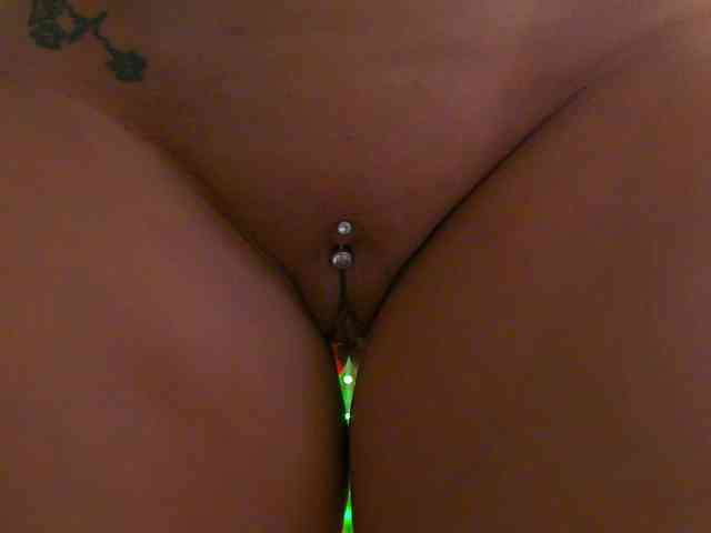 Foxxxy-MILF webcam
