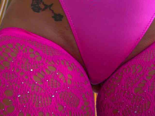 Foxxxy-MILF