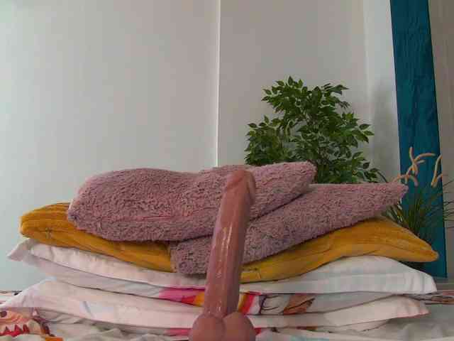 Foxxxy-MILF webcam