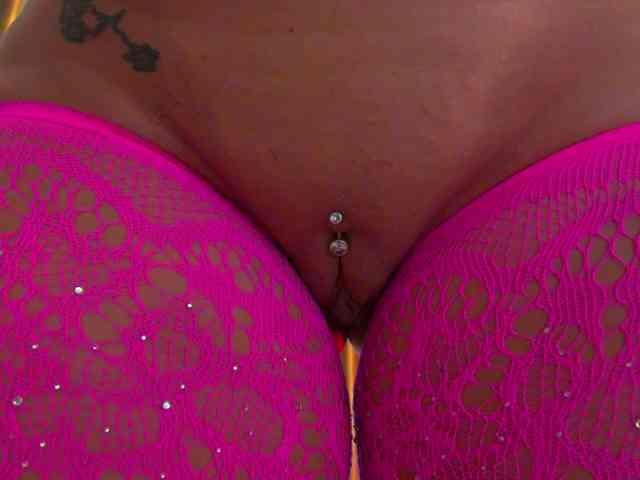 Foxxxy-MILF webcam