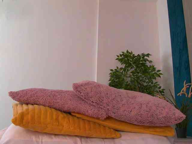 Foxxxy-MILF webcam