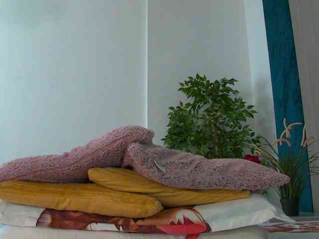 Foxxxy-MILF webcam
