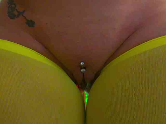 Foxxxy-MILF webcam