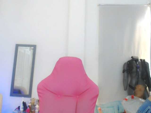 bella-moss, en directo ahora en BongaCams