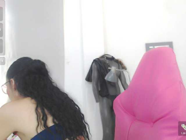 bella-moss live cam on BongaCams