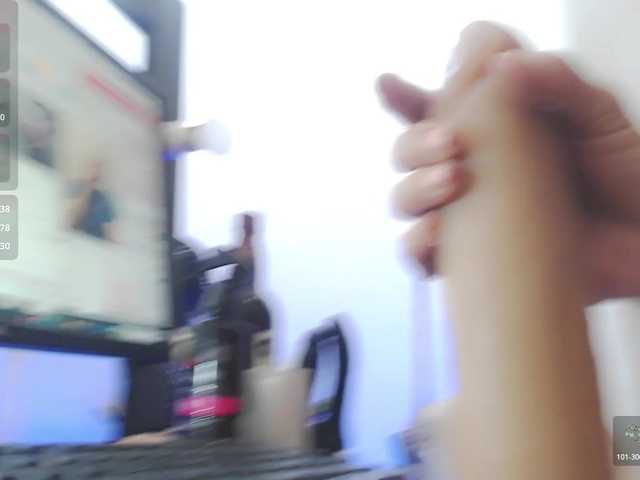 bella-moss live cam on BongaCams