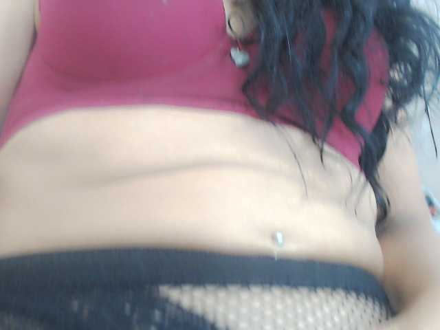 bella-moss live cam on BongaCams