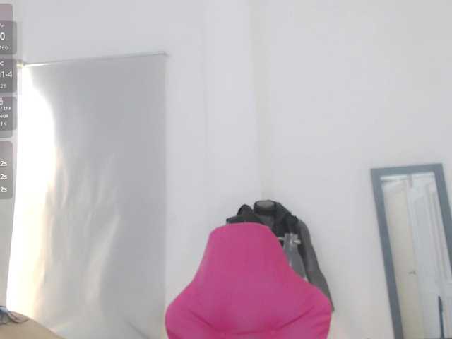 bella-moss live cam on BongaCams