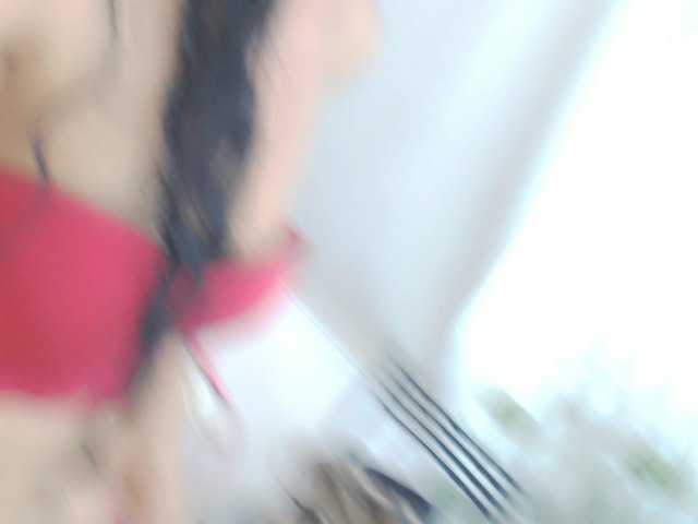 bella-moss live cam on BongaCams