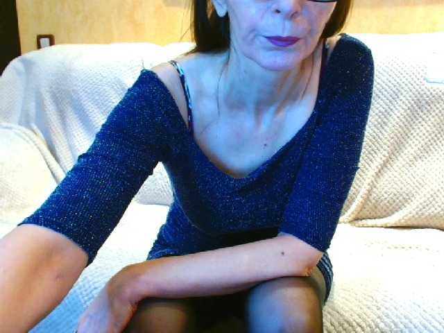 Julianna6532 live cam preview