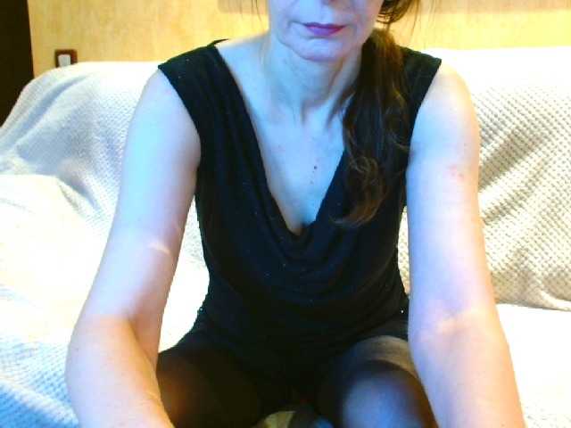 Julianna6532 live cam on BongaCams