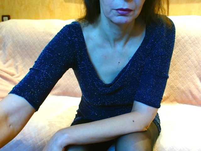 Julianna6532 live cam on BongaCams