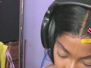 Mocha17's Live Webcam