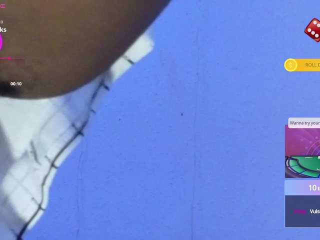 Mocha17 live cam on BongaCams