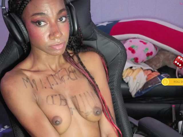 Mocha17 live cam on BongaCams