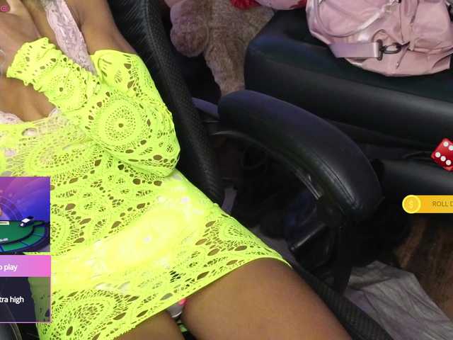 Mocha17 live cam on BongaCams