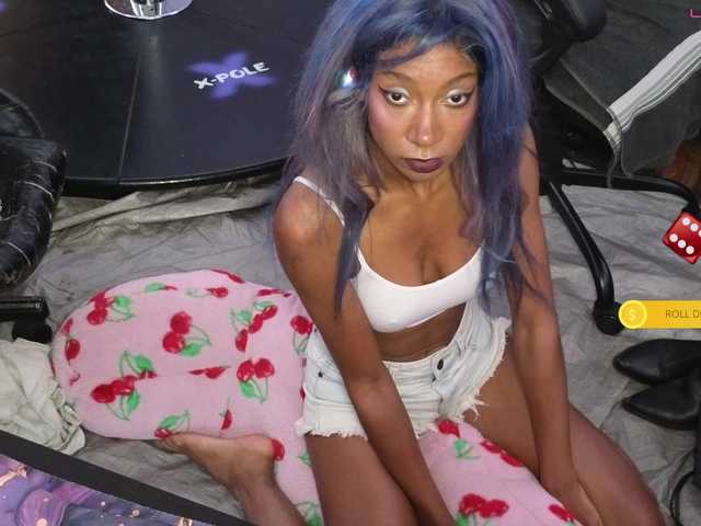 Mocha17 live cam on BongaCams