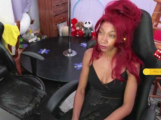 Mocha17 live webcam show