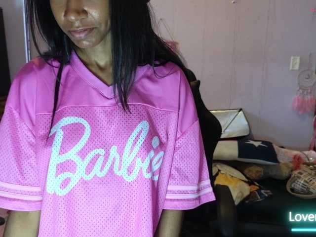 Mocha17 live cam on BongaCams
