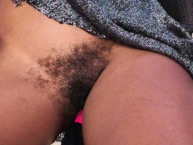 Mocha17 live cam on BongaCams