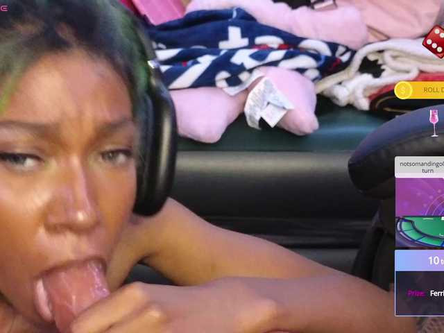 Mocha17 live cam on BongaCams