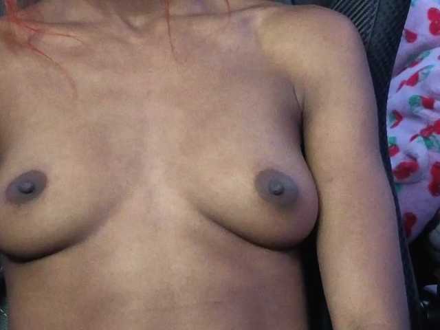 Mocha17 live cam on BongaCams