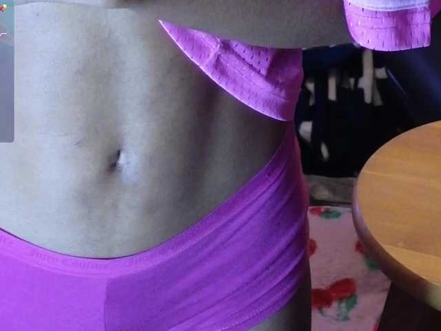 Mocha17 live cam on BongaCams