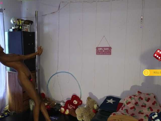 Mocha17 live cam on BongaCams
