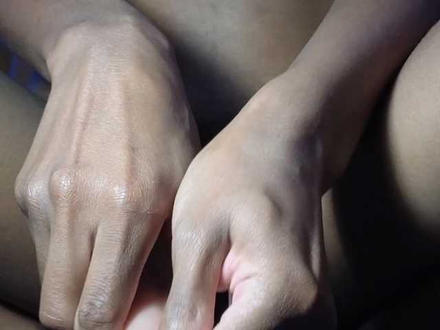 Mocha17 live cam on BongaCams