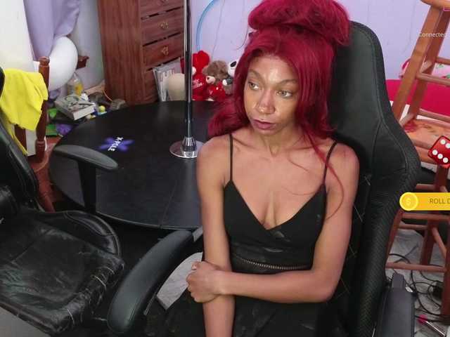 Mocha17 live webcam show