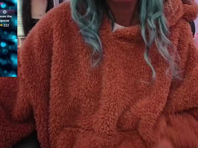 Mocha17 live cam on BongaCams