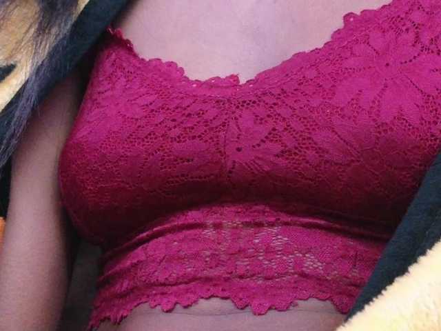Mocha17 live webcam show