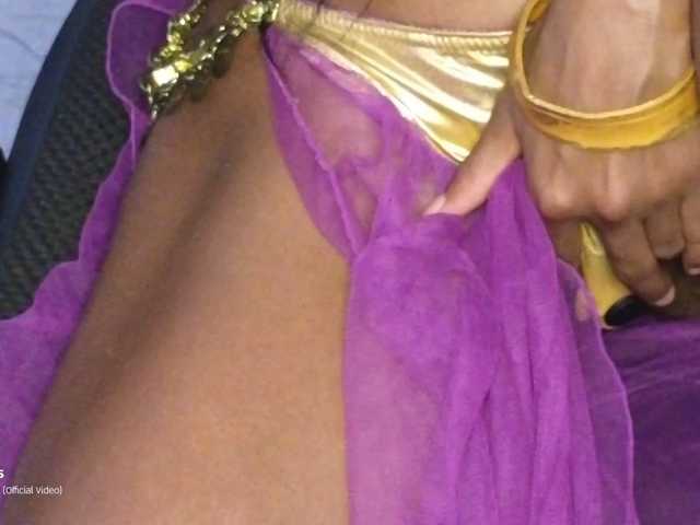 Mocha17 live cam on BongaCams