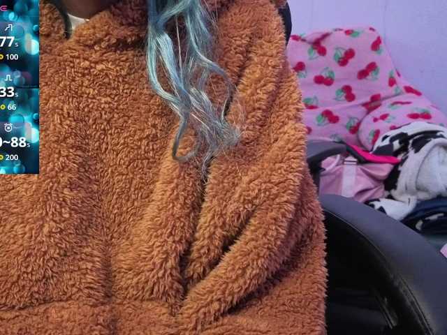 Mocha17 live cam on BongaCams